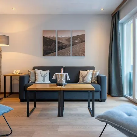 Residenz Hochalm - In -ski Out Saalbach-Hinterglemm