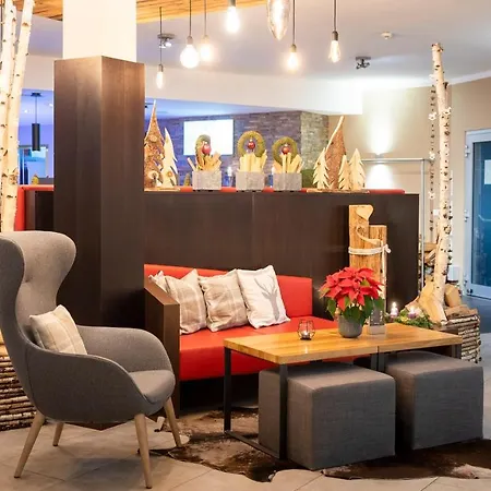 Residenz Hochalm - In -ski Out 4*