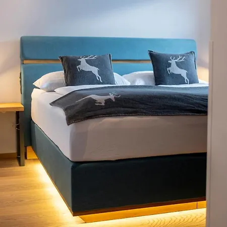 Residenz Hochalm - In -ski Out Hotel Saalbach-Hinterglemm