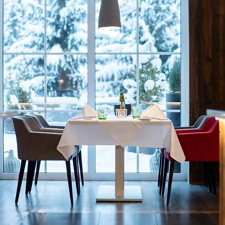 Residenz Hochalm - In -ski Out