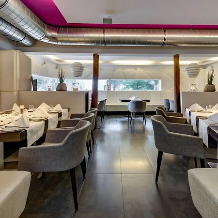 Hotel Residenz Hochalm - In -ski Out 4*