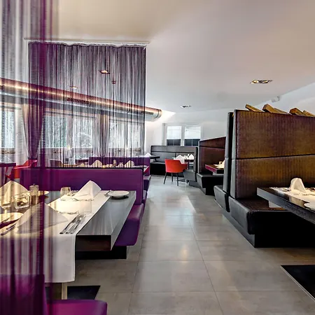 Residenz Hochalm - In -ski Out Hotel