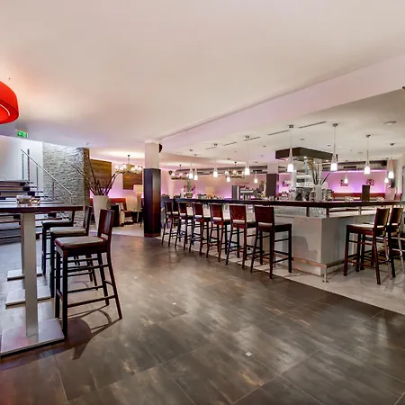 Residenz Hochalm - In -ski Out Hotel 4*