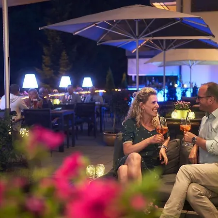 Residenz Hochalm - In -ski Out 4*