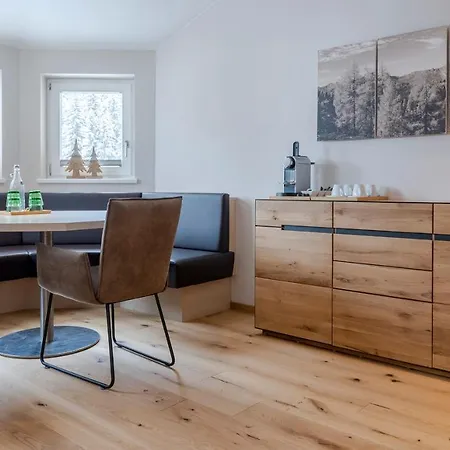Residenz Hochalm - In - Out Hotel 4*