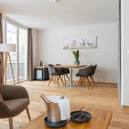 Residenz Hochalm - In - Out Hotel 4*