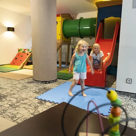 Ξενοδοχείο Hotel Residenz Hochalm - Ski In Ski Out Σάαλμπαχ-Χίντεργκλεμ