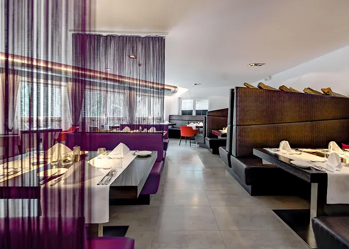 Residenz Hochalm - In -ski Out Hotel